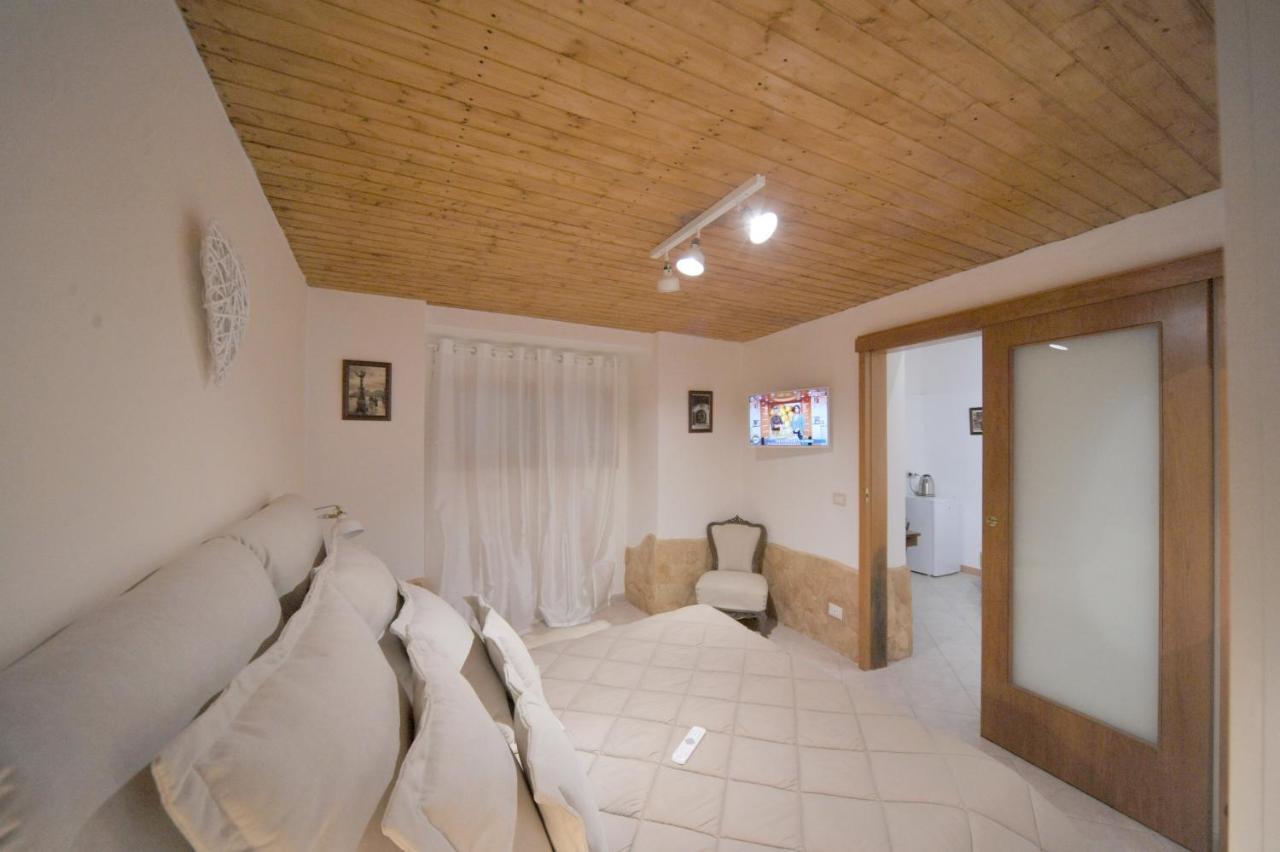 Nicole House Bed & Breakfast Bari Dış mekan fotoğraf